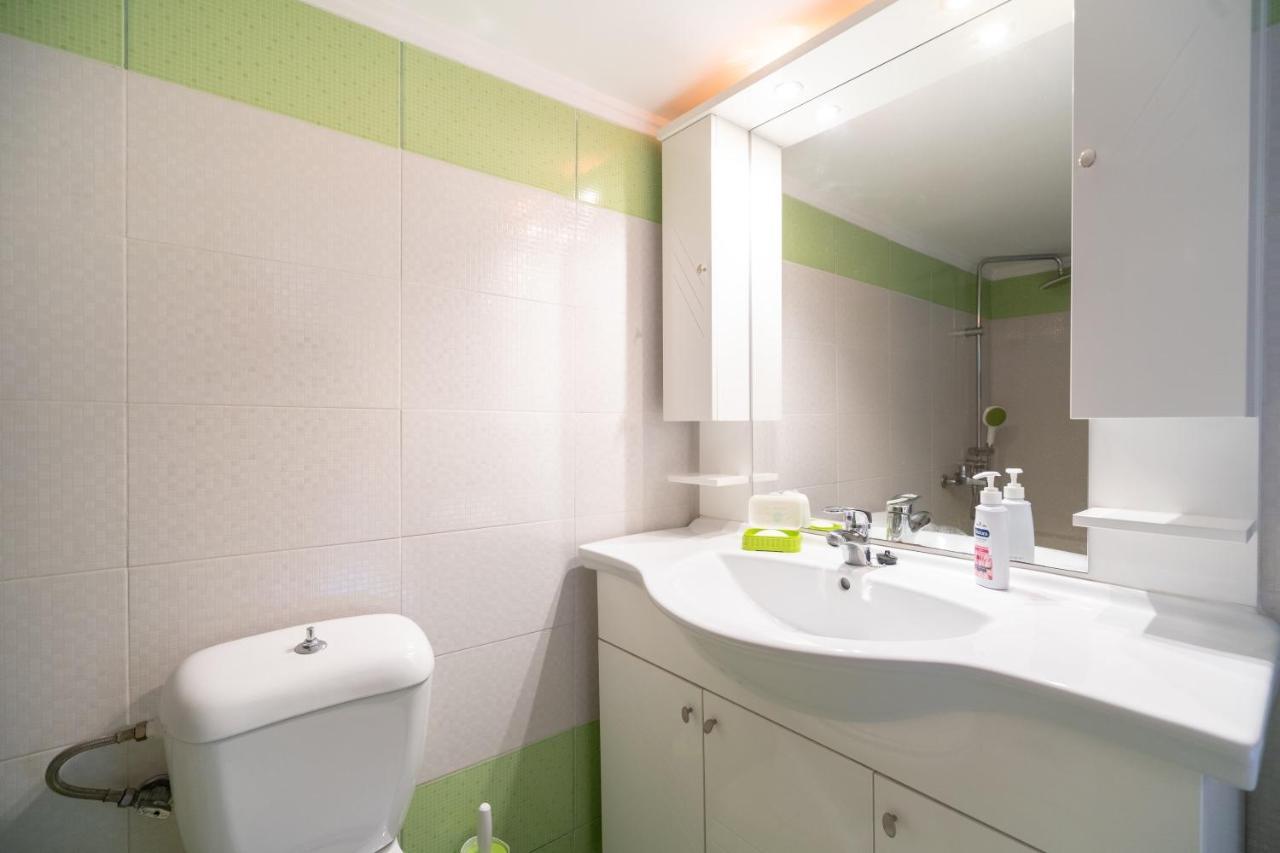 Attica Train Station 1 Bedroom 4 Pers Apartment เอเธนส์ ภายนอก รูปภาพ